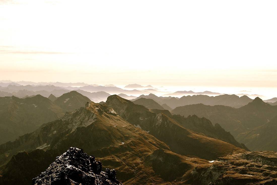 Gipfel-Panorama über das Piemont