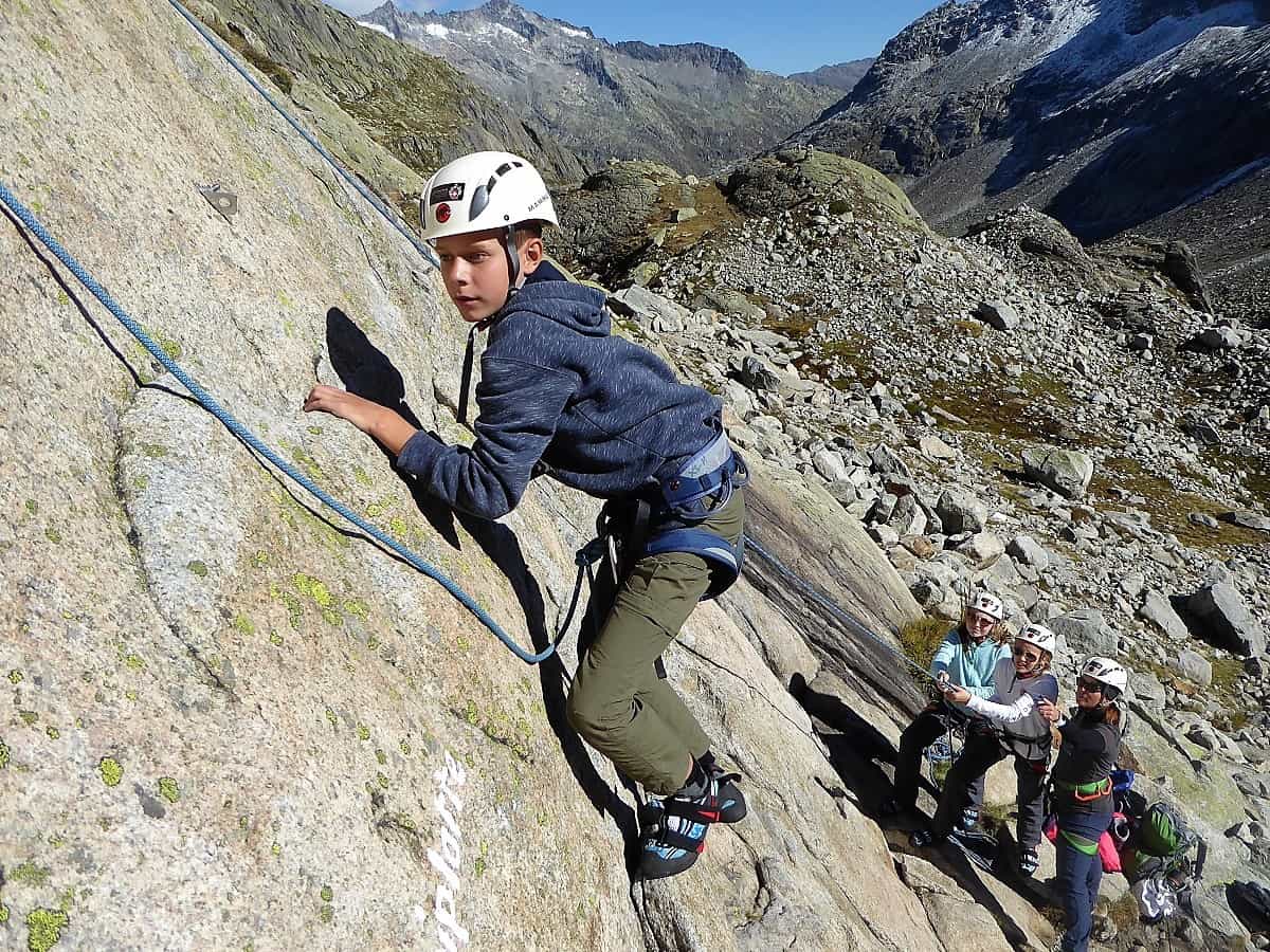 Projekt-Woche Alpenlernen Bächlitalhütte Klettern 3
